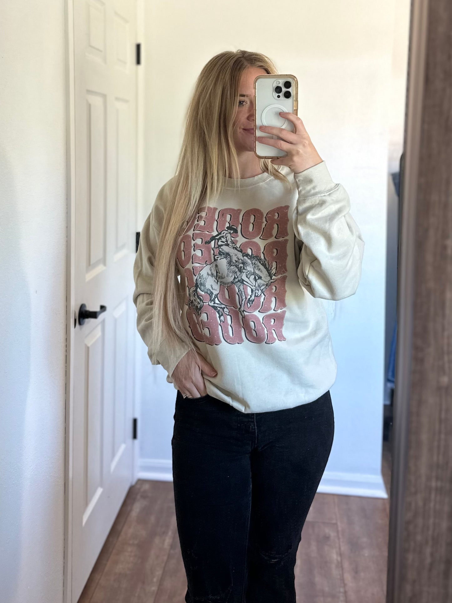 RODEO CREWNECK