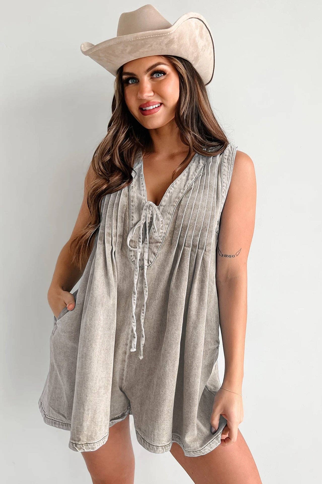 Ladies Tie Front V-Neck Sleeveless Denim Romper 9025