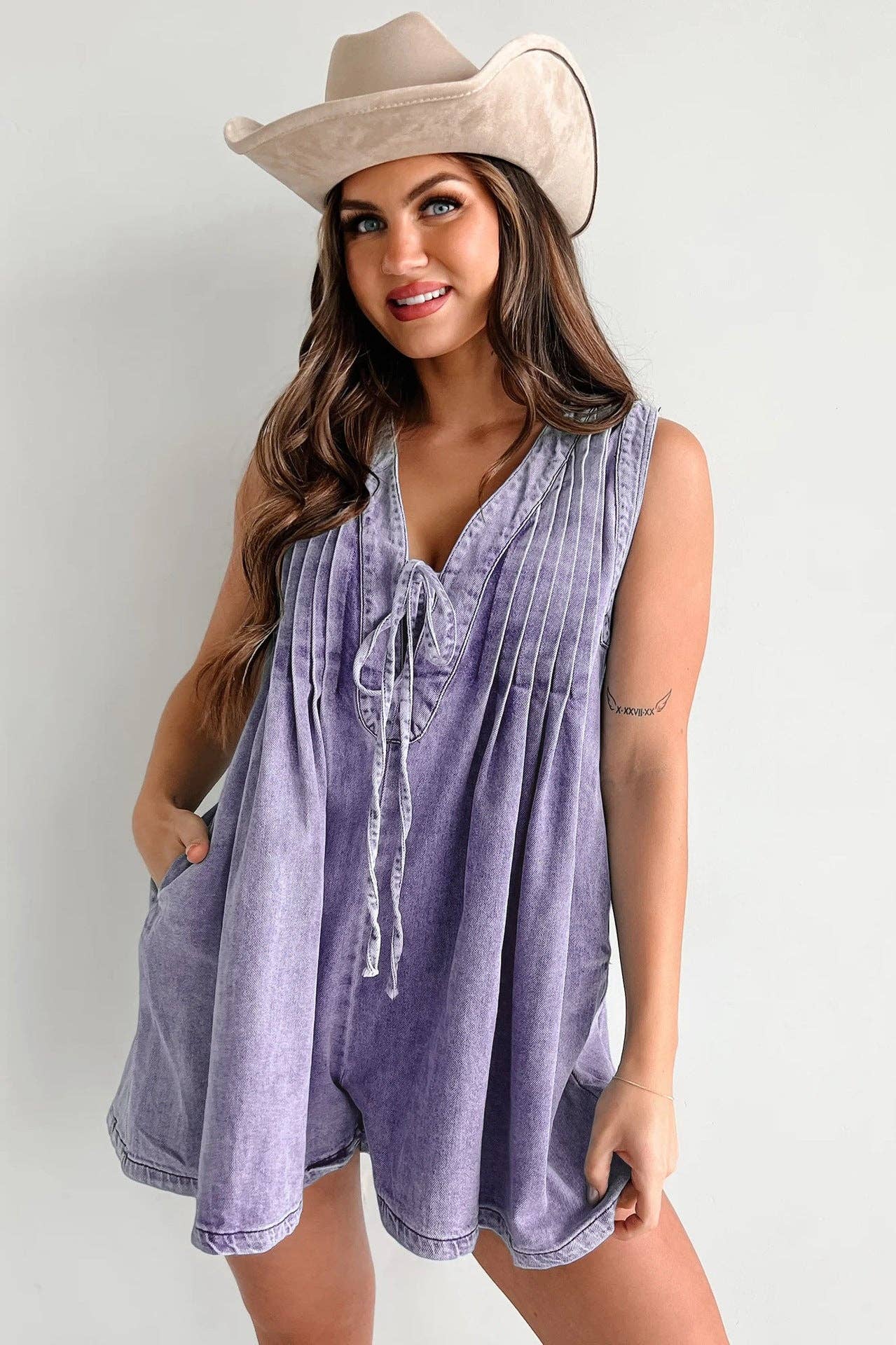 Ladies Tie Front V-Neck Sleeveless Denim Romper 9025