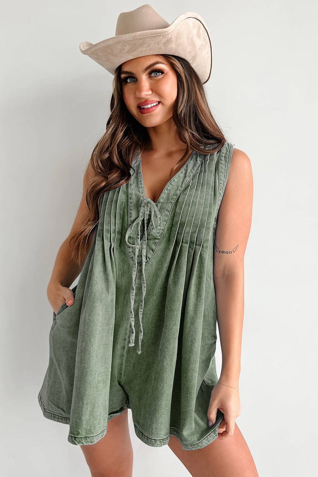 Ladies Tie Front V-Neck Sleeveless Denim Romper 9025